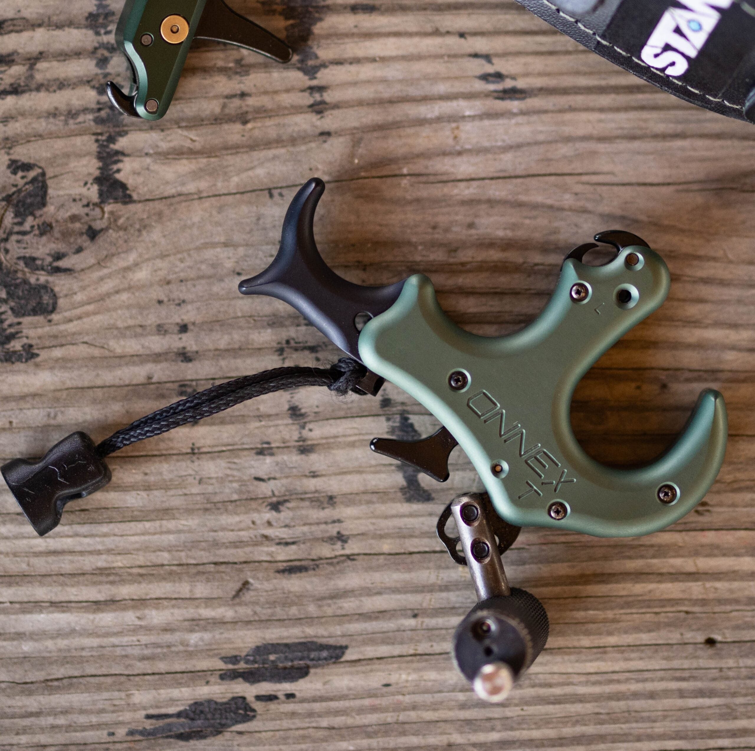 OnneX Lanyard Capable Screw – Stan Outdoors